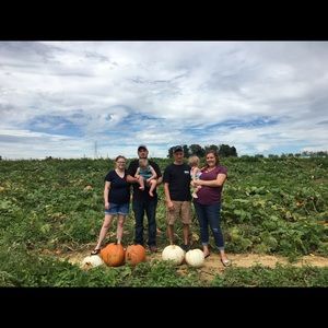 Meet your Posher, Kayla